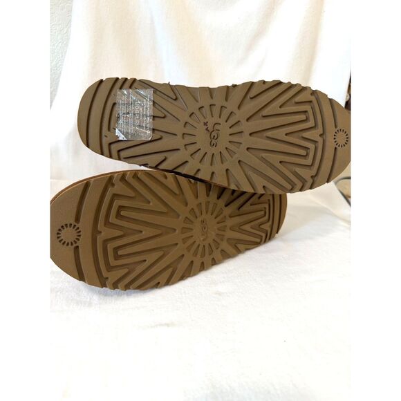 UGG  MENS Neumel Chukka Boots in Chestnut Size 11 NWOT